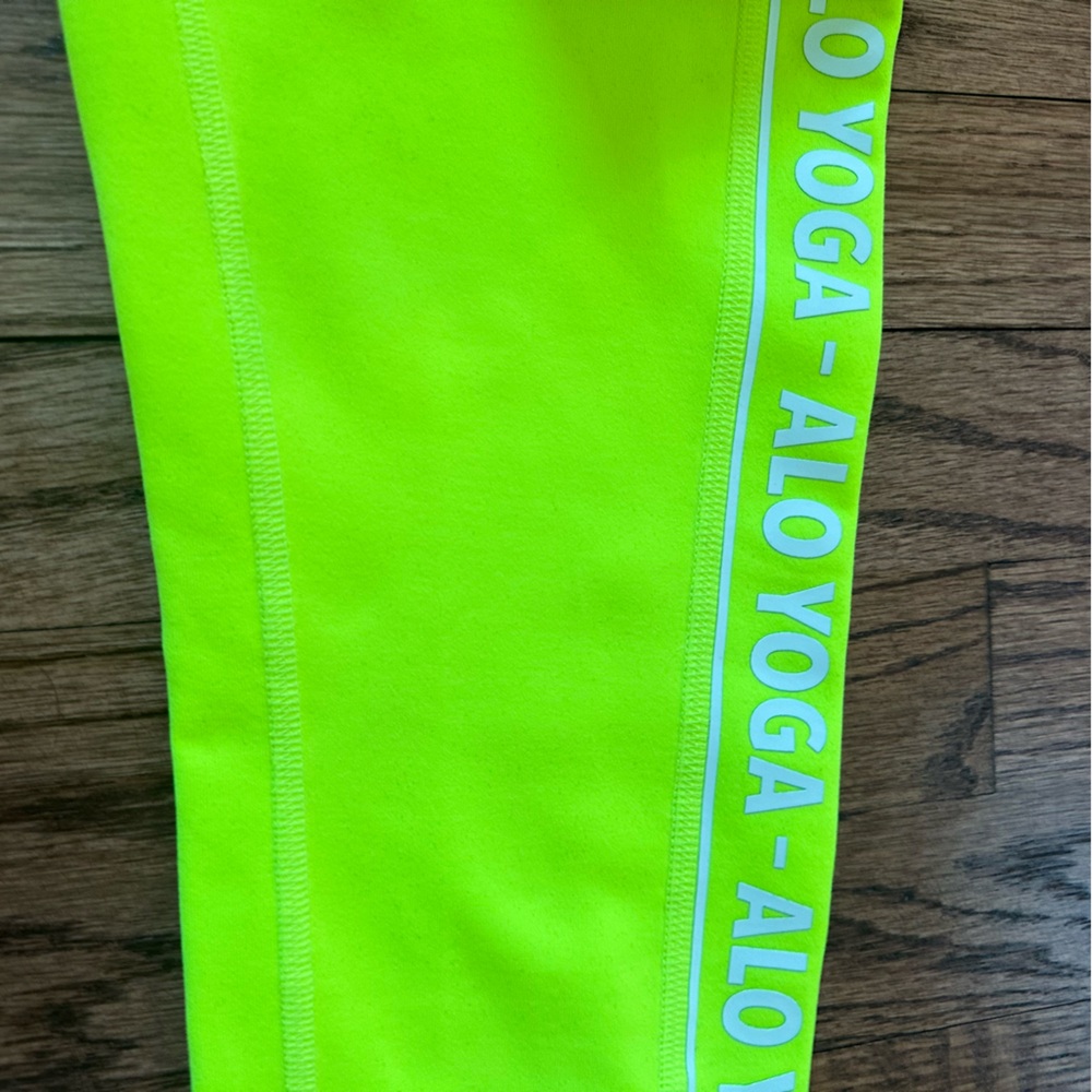 ALO YOGA Stripe LOGO Lime Mesh Insert Leggings - Picture 8 of 13